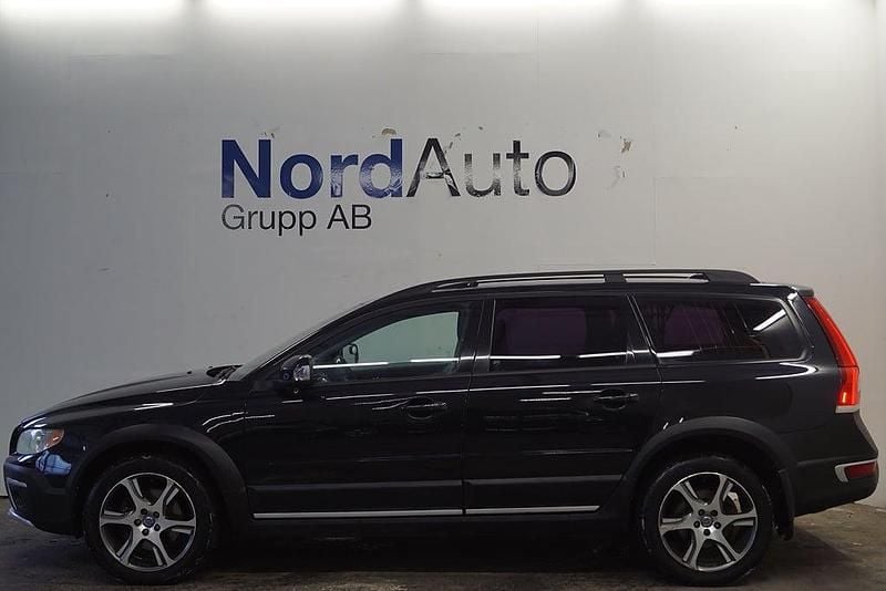 Begagnad Volvo XC70 215 HK (158 kW) 2014 Svart Kombi