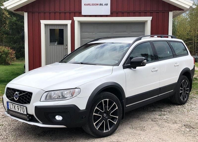 Vit Begagnad 2015 Volvo XC70 Dynamic SUV | 240 000 kr (Marknadspris) - Bild 1/4