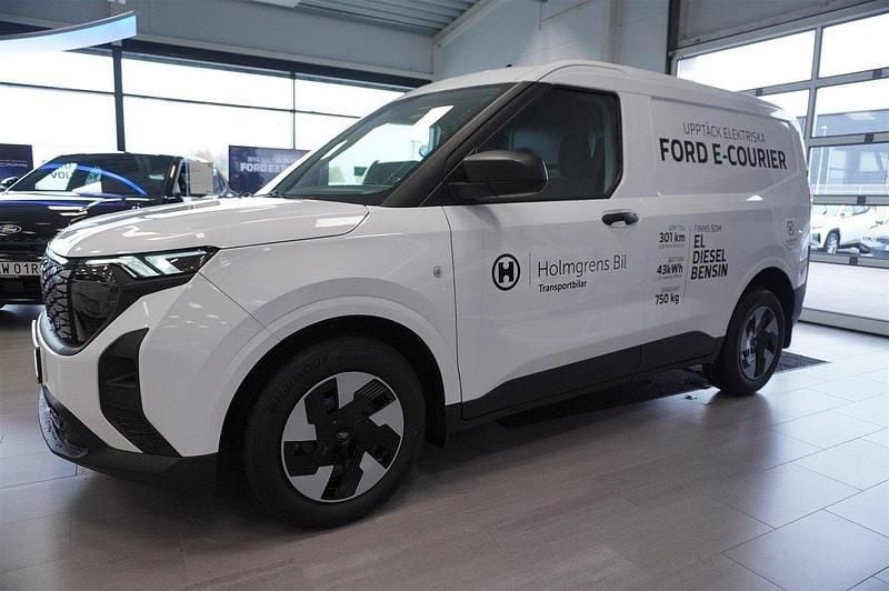 Vit (frozen white) Ny 2025 Ford Transit Trend Van | 522 000 kr (Superpris) - Bild 1/4