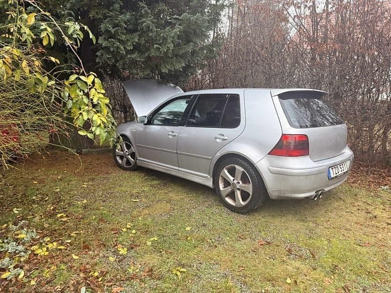 Begagnad 2003 VW Golf IV GTI Halvkombi | 27 000 kr (Marknadspris) - Bild 1/4