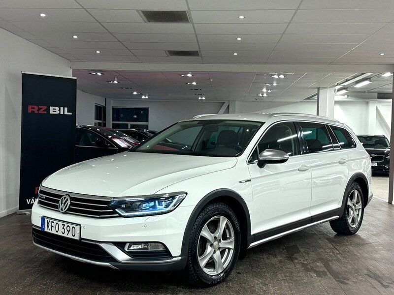 Vit Begagnad 2015 VW Passat Alltrack Kombi | 149 900 kr (Lite dyr) - Bild 1/3