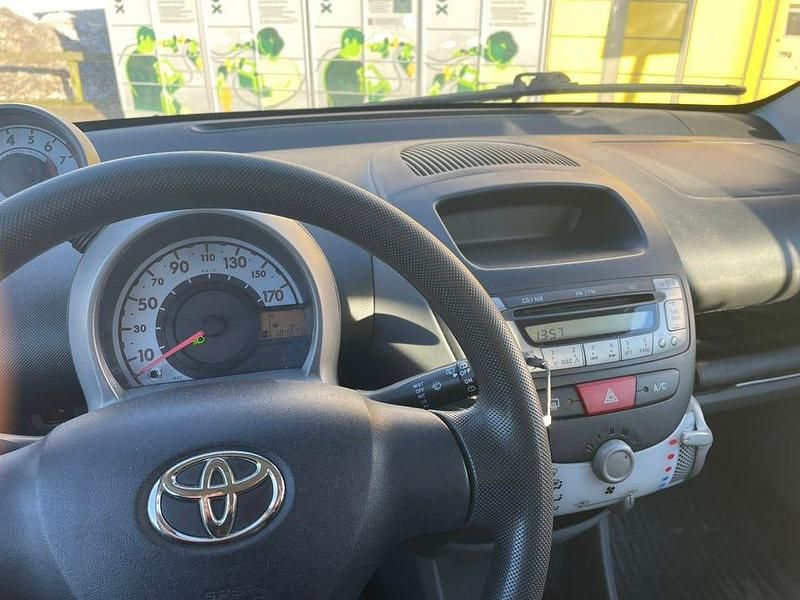 Begagnad Toyota Aygo 68 HK (50 kW) 2009 Halvkombi