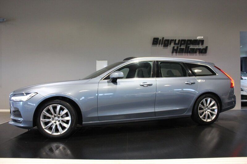 Ljusblå Begagnad 2016 Volvo V90 Kombi | 169 900 kr (Lite dyr) - Bild 1/4