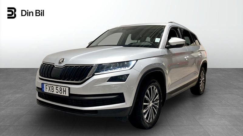 Silver Begagnad 2019 Skoda Kodiaq Style SUV | 309 900 kr (Marknadspris) - Bild 1/4