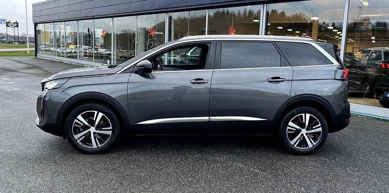 Begagnad Peugeot 5008 131 HK (96 kW) 2023 Grå SUV