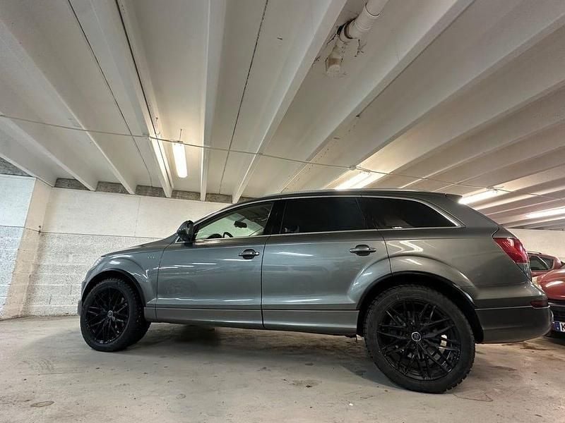 Begagnad Audi Q7 Design 272 HK (200 kW) 2014 Grå SUV