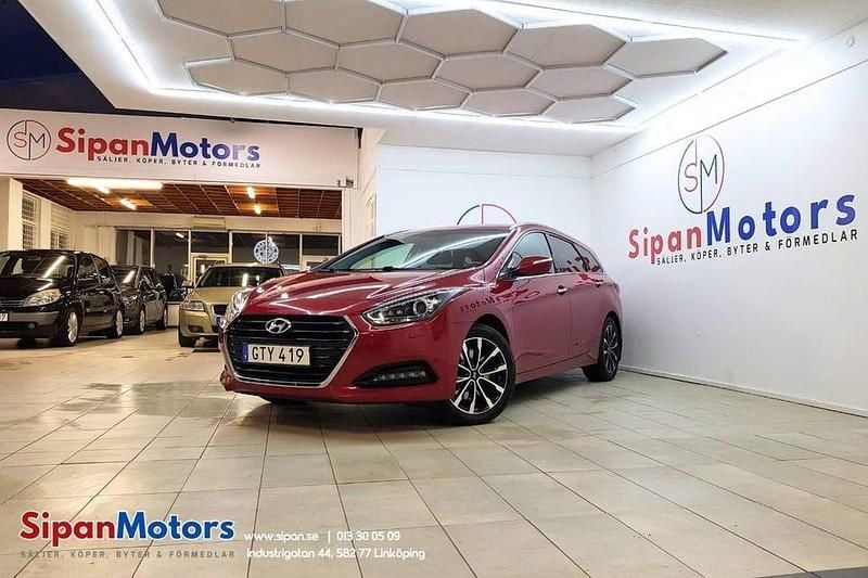 Röd Begagnad 2015 Hyundai i40 SE Kombi | 99 800 kr (Marknadspris) - Bild 1/4
