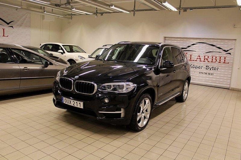 Svart Begagnad 2015 BMW X5 SUV | 529 000 kr - Bild 1/4