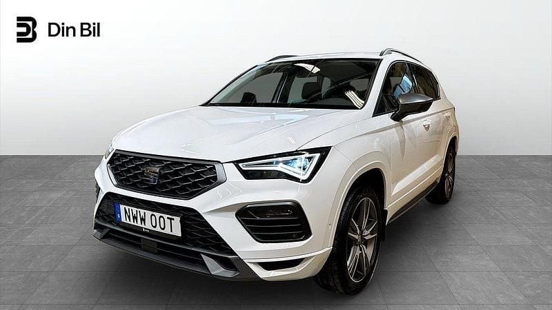 Vit ("nevada" weiss) Begagnad 2023 Seat Ateca FR SUV | 294 900 kr (Marknadspris) - Bild 1/4