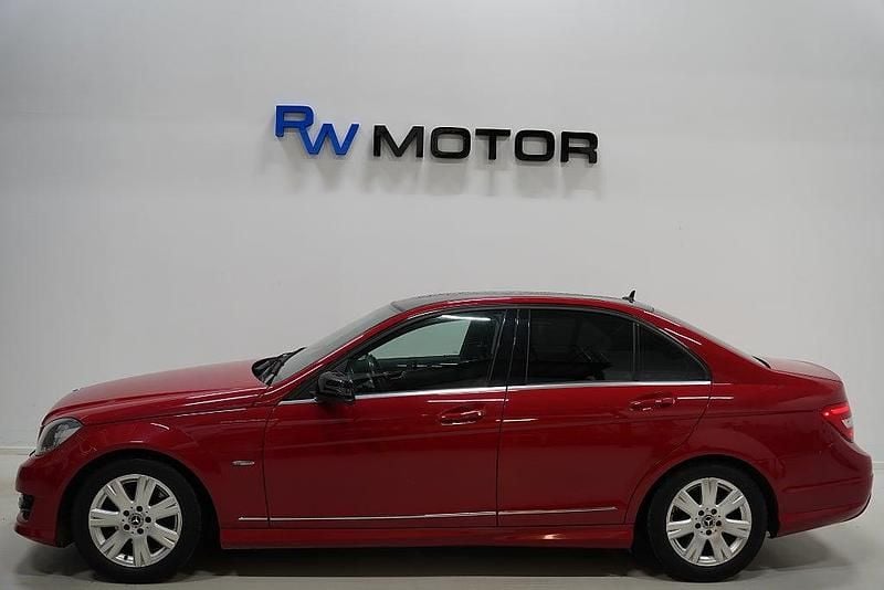 Begagnad Mercedes C180 AMG 156 HK (114 kW) 2012 Röd Sedan