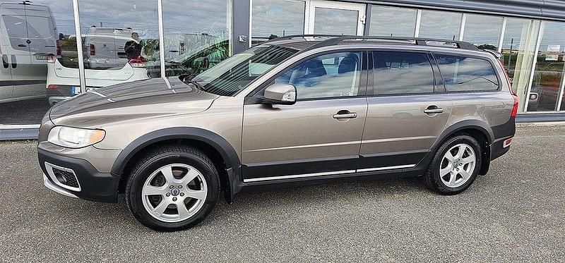 Grå Begagnad 2008 Volvo XC70 Momentum SUV | 59 900 kr (Dyr) - Bild 1/4