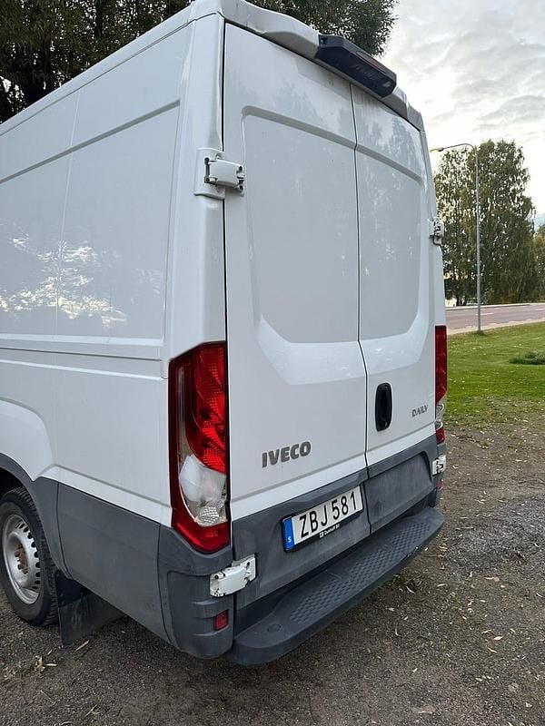 Begagnad Iveco Daily 136 HK (100 kW) 2018 Van