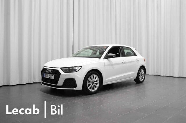 Cortinavit Begagnad 2022 Audi A1 Sportback Proline Halvkombi | 199 500 kr (Marknadspris) - Bild 1/4