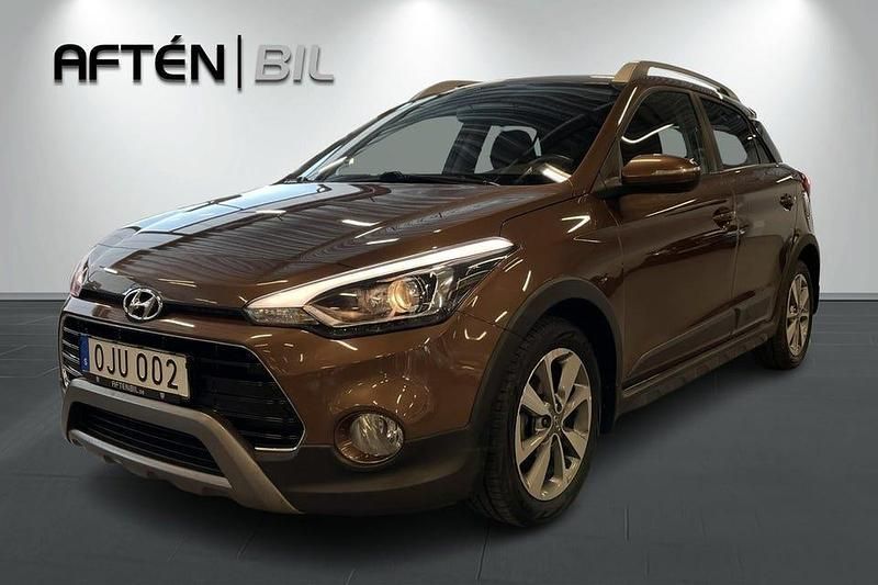Brun Begagnad 2016 Hyundai i20 Active Halvkombi | 129 000 kr (Marknadspris) - Bild 1/3