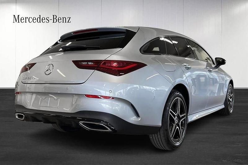 Begagnad Mercedes CLA250e Shooting Brake Advanced Plus 218 HK (160 kW) 2024 Silver Kombi