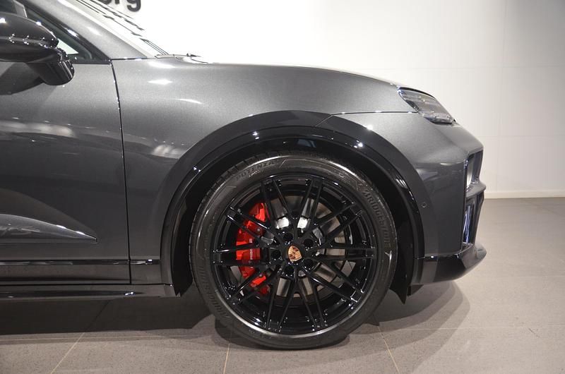 Ny Porsche Macan GTS 419 kW (571 HK) 2026 Grå SUV