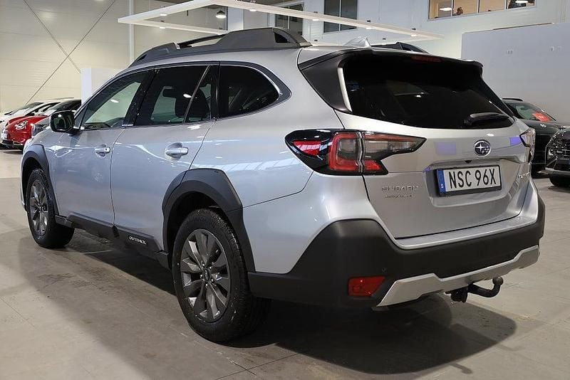Begagnad Subaru Outback 169 HK (124 kW) 2022 Silver Kombi