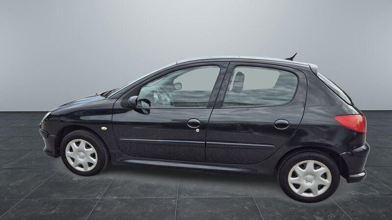 Svart Begagnad 2005 Peugeot 206 Halvkombi | 14 900 kr (Bra pris) - Bild 1/2