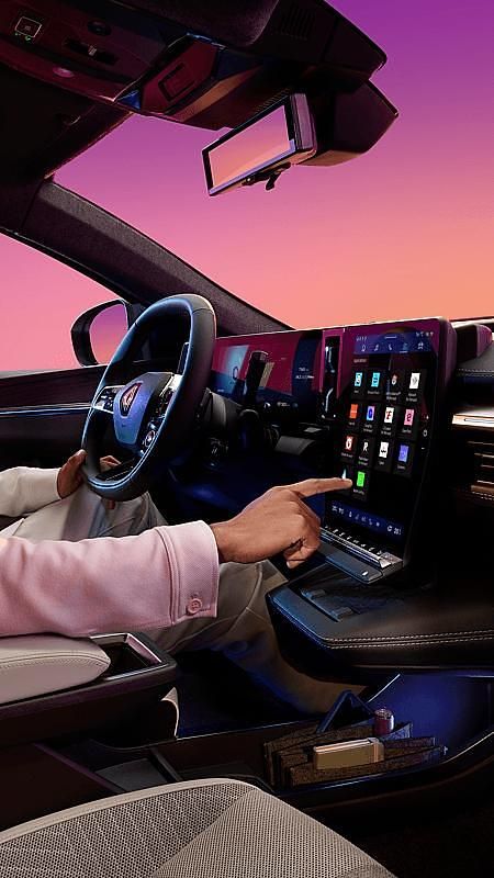 Ny Renault Scenic E-Tech 2025 Svart SUV