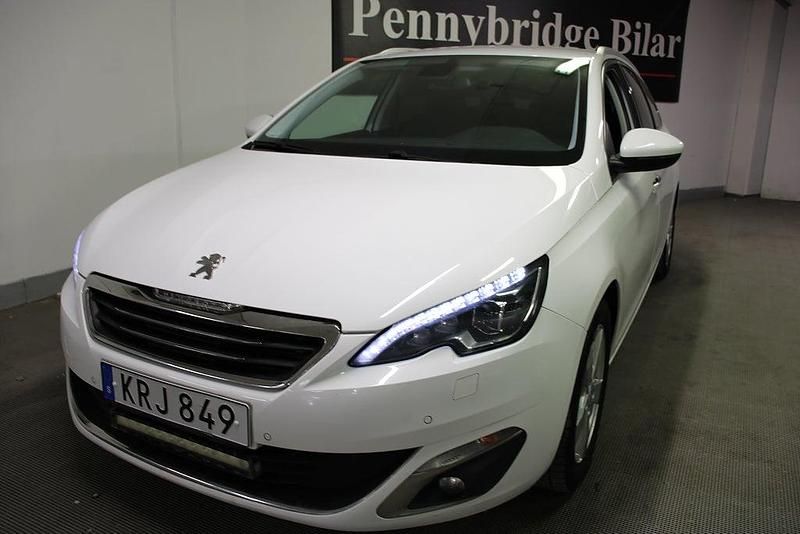 Begagnad Peugeot 308 SW Allure 150 HK (110 kW) 2014 Vit Kombi