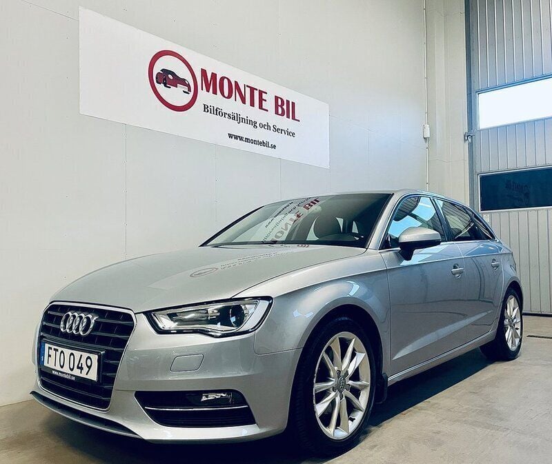 Silver Begagnad 2015 Audi A3 Sportback Ambition Halvkombi | 149 900 kr (Marknadspris) - Bild 1/4