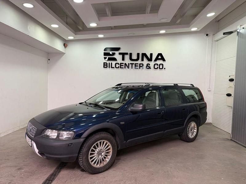 Blå Begagnad 2003 Volvo XC70 Kombi | 49 900 kr - Bild 1/4