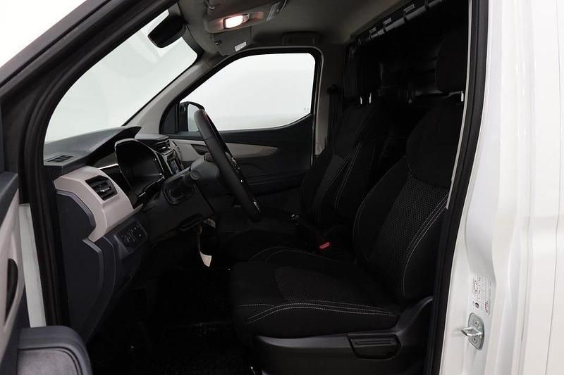 Begagnad Maxus eDeliver 3 88 kW (120 HK) 2022 Vit Van