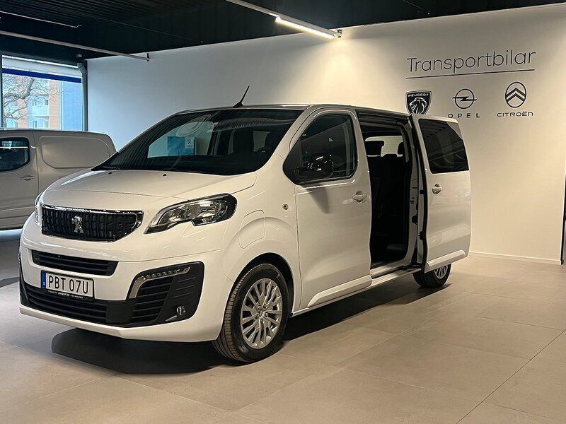 Vit Begagnad 2023 Peugeot e-Traveller Business-Line Minibuss | 469 900 kr - Bild 1/4