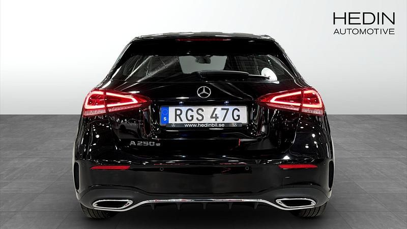 Begagnad Mercedes E250 AMG line 2022 Kombi