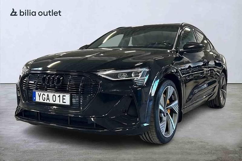 Begagnad Audi e-tron Sportback 300 kW (408 HK) 2022 Svart SUV