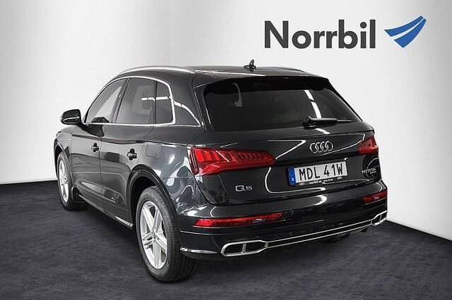 Begagnad Audi Q5 Competition 252 HK (185 kW) 2020 Månskensblå metallic SUV