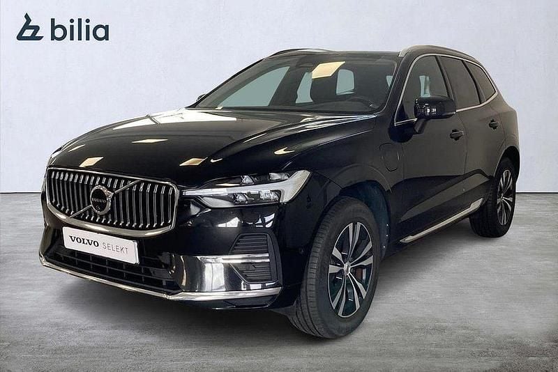 Svart Begagnad 2023 Volvo XC60 Core SUV | 389 900 kr (Superpris) - Bild 1/3