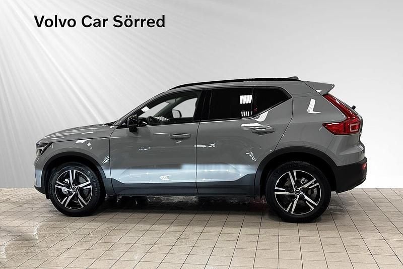 Begagnad Volvo XC40 Plus 165 HK (121 kW) 2024 Grå SUV