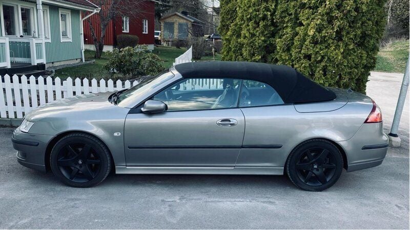 Grå Begagnad 2006 Saab 9-3 Cabriolet Vector Cab | 80 000 kr (Bra pris) - Bild 1/4