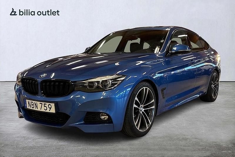 Blå Begagnad 2017 BMW 320 Gran Turismo M Sport Halvkombi | 174 900 kr (Bra pris) - Bild 1/4
