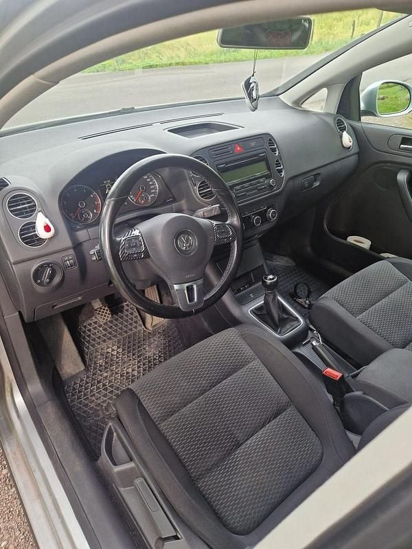 Begagnad 2010 VW Golf Plus Cross Minibuss | 40 000 kr (Bra pris) - Bild 1/4