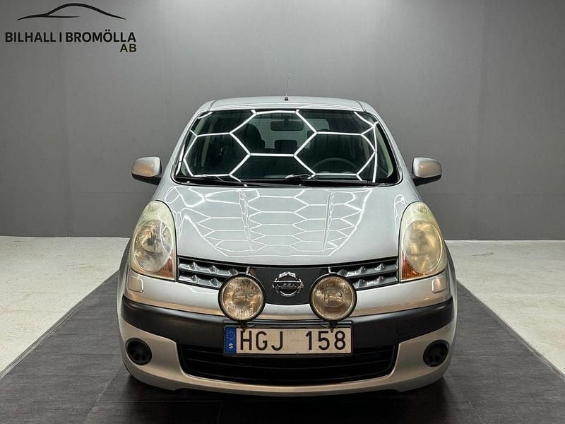 Silver Begagnad 2007 Nissan Note Halvkombi | 24 900 kr (Lite dyr) - Bild 1/4