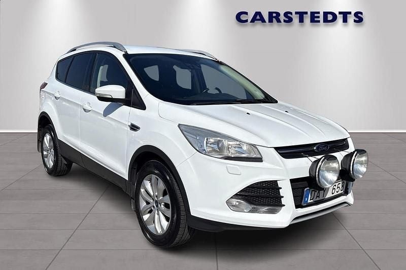 Vit Begagnad 2013 Ford Kuga SUV | 99 600 kr (Bra pris) - Bild 1/4