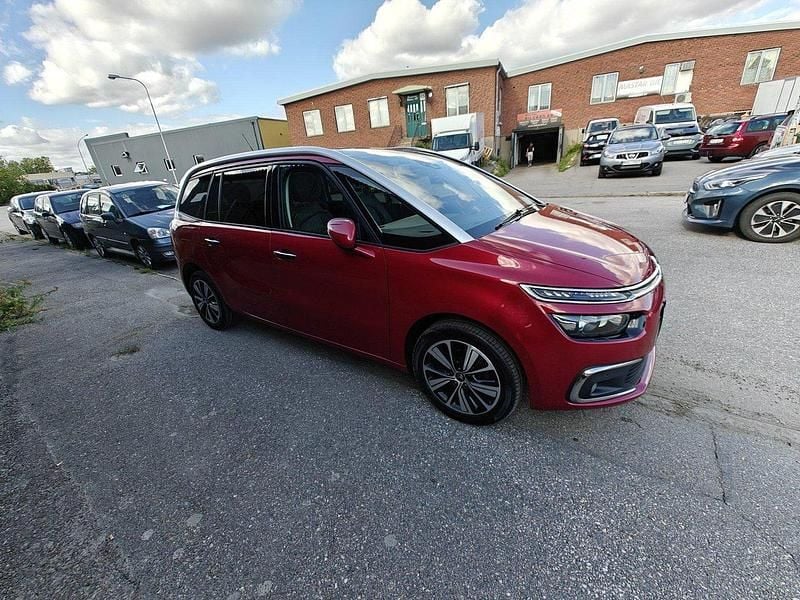 Röd Begagnad 2017 Citroën Grand C4 Picasso Minibuss | 130 000 kr (Marknadspris) - Bild 1/4