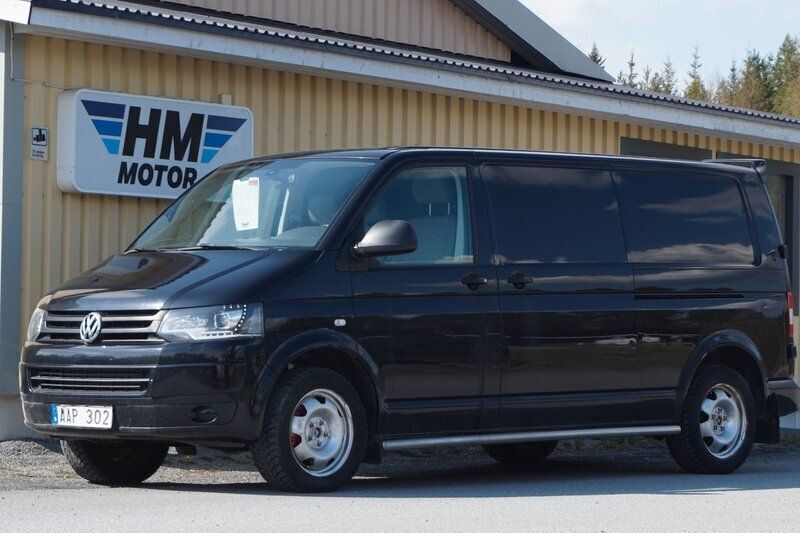 Svart Begagnad 2014 VW T5 Van | 106 000 kr (Marknadspris) - Bild 1/4