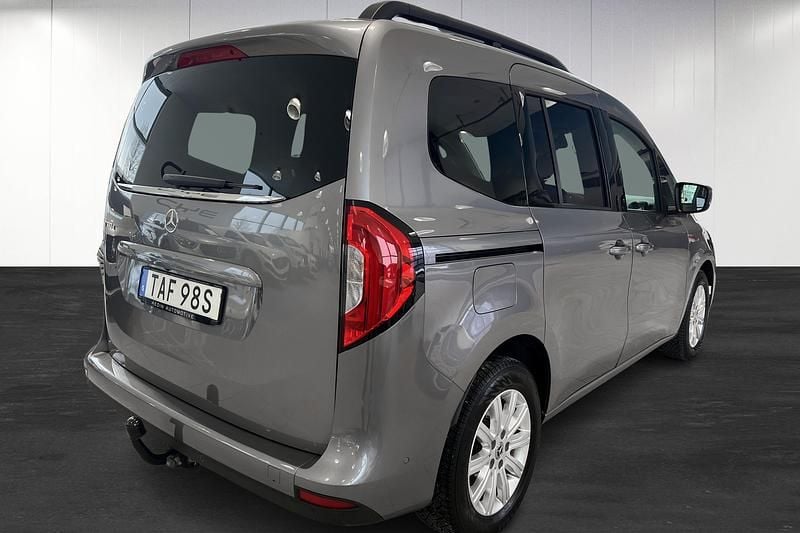 Begagnad Mercedes T180 116 HK (85 kW) 2024 Grå Minibuss