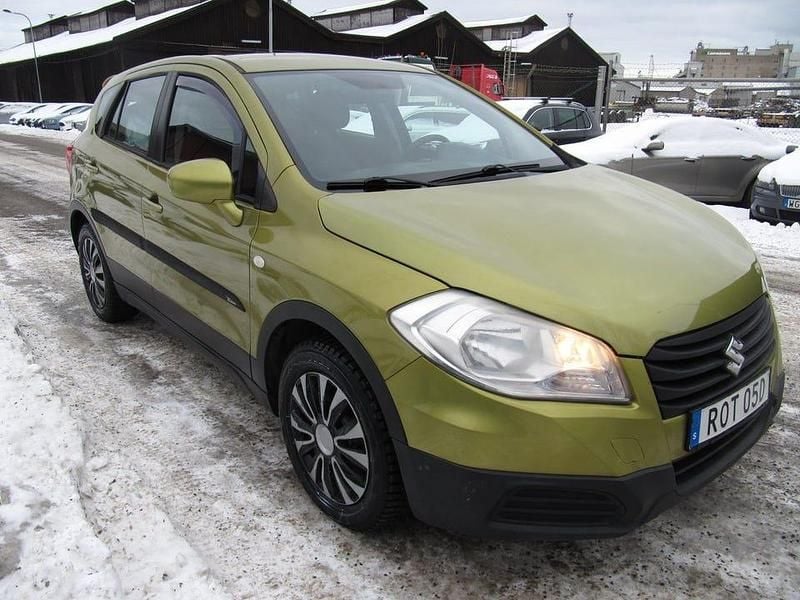 Begagnad Suzuki SX4 S-Cross 120 HK (88 kW) 2014 Grön