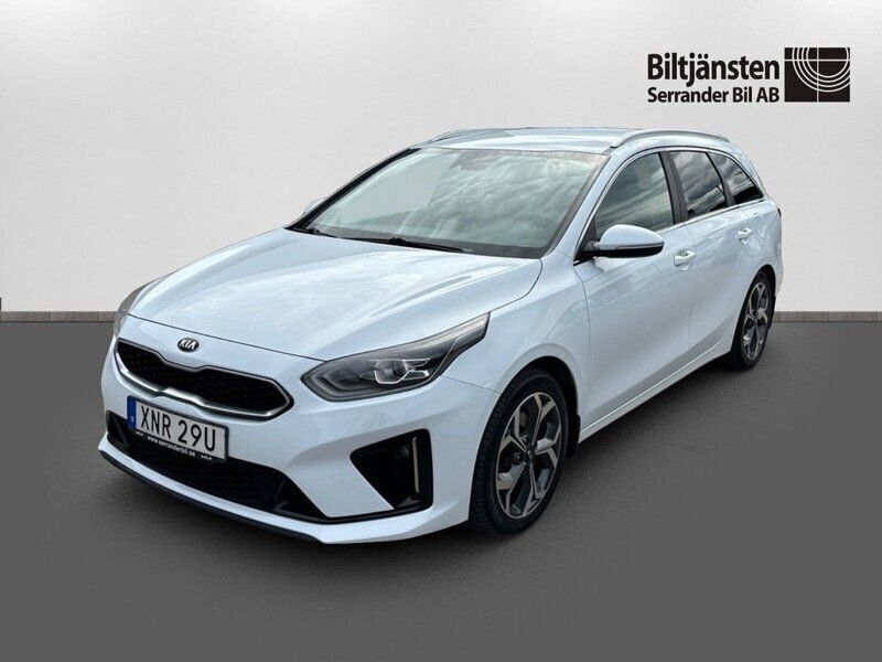 Vit Begagnad 2019 Kia Ceed Sportswagon GT-Line Kombi | 189 900 kr (Marknadspris) - Bild 1/4