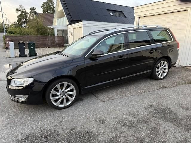 Svart Begagnad 2015 Volvo V70 Business Edition Kombi | 199 000 kr - Bild 1/4