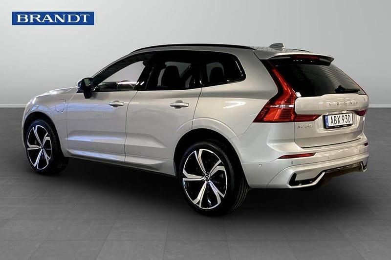 Begagnad Volvo XC60 R-Design Pro 397 HK (291 kW) 2022 Silver SUV