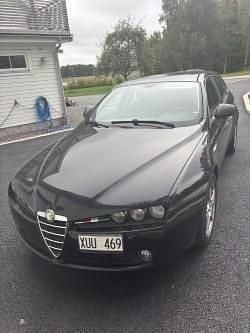 Svart Begagnad 2006 Alfa Romeo 159 Kombi | 30 000 kr (Dyr) - Bild 1/2