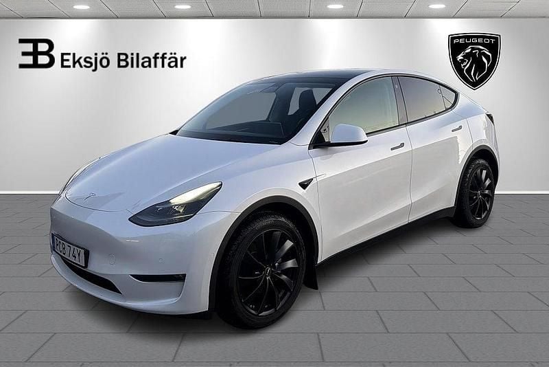 Begagnad Tesla Model Y Long Range AWD 378 kW (514 HK) 2022 Vit SUV