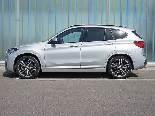 Silver Begagnad 2019 BMW X1 M Sport SUV | 339 900 kr (Dyr) - Bild 1/4