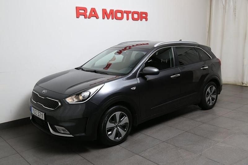Begagnad Kia Niro Advance 141 HK (103 kW) 2017 Grå (platinum graphite metallic) SUV