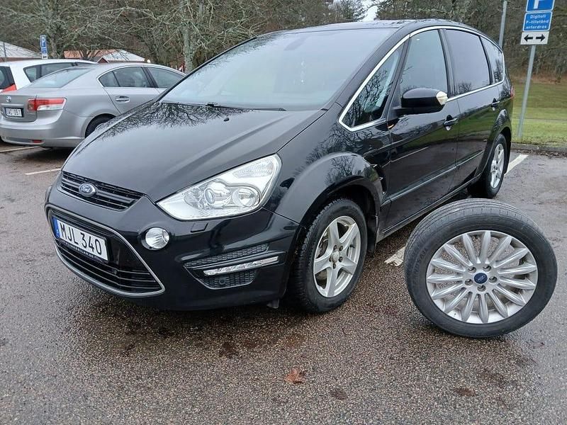 Begagnad 2014 Ford S-MAX S Minibuss | 103 000 kr (Marknadspris) - Bild 1/4